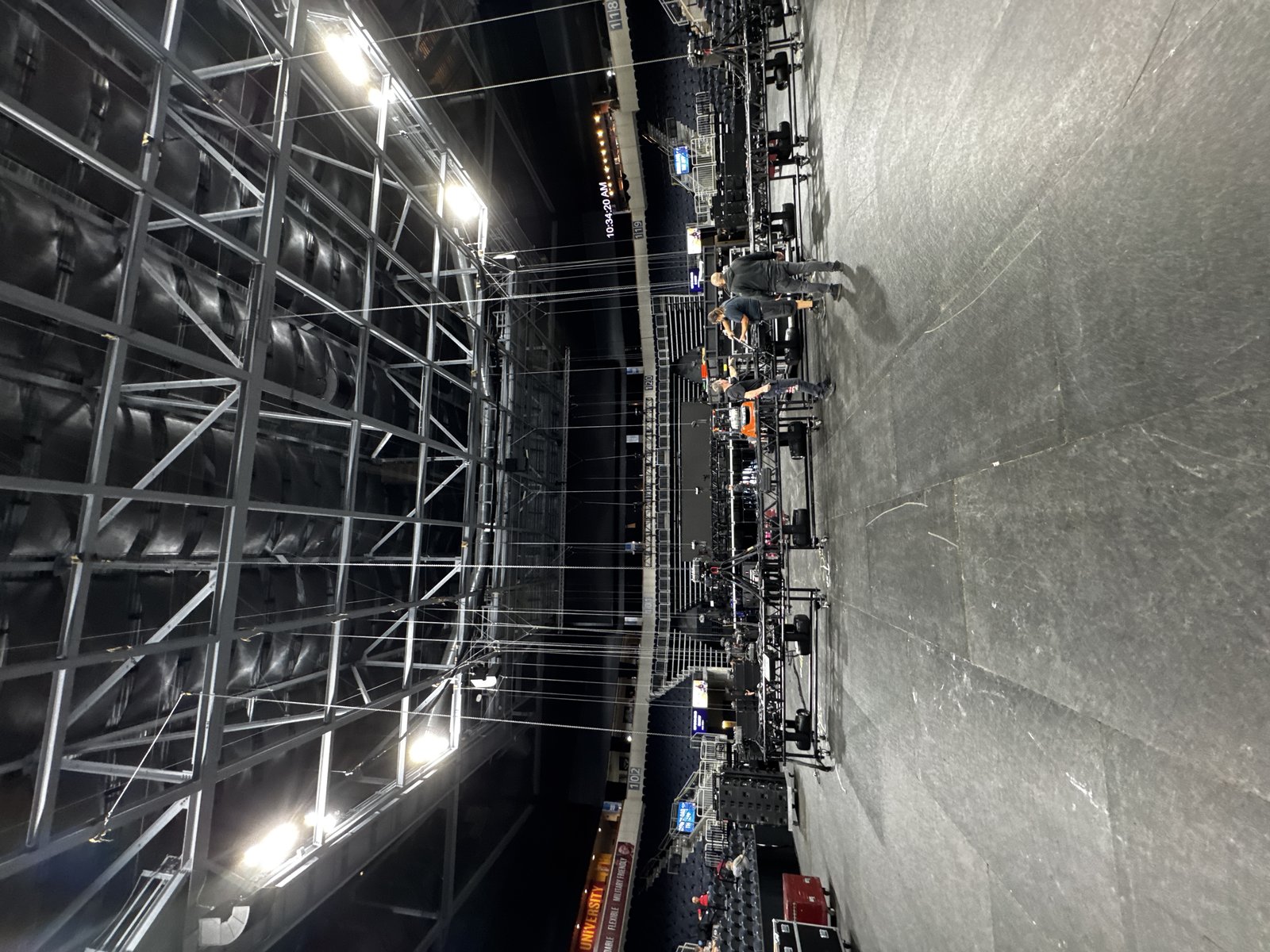 Air1 Tour arena set up